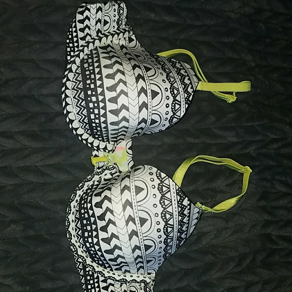 Reversible vs bra - Picture 2 of 3