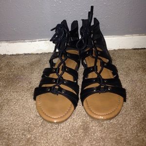 A'gaci Black and gold sandals💛