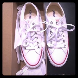 Size 7 Women's Converse All Star