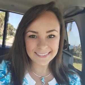 Meet your Posher, Corinne