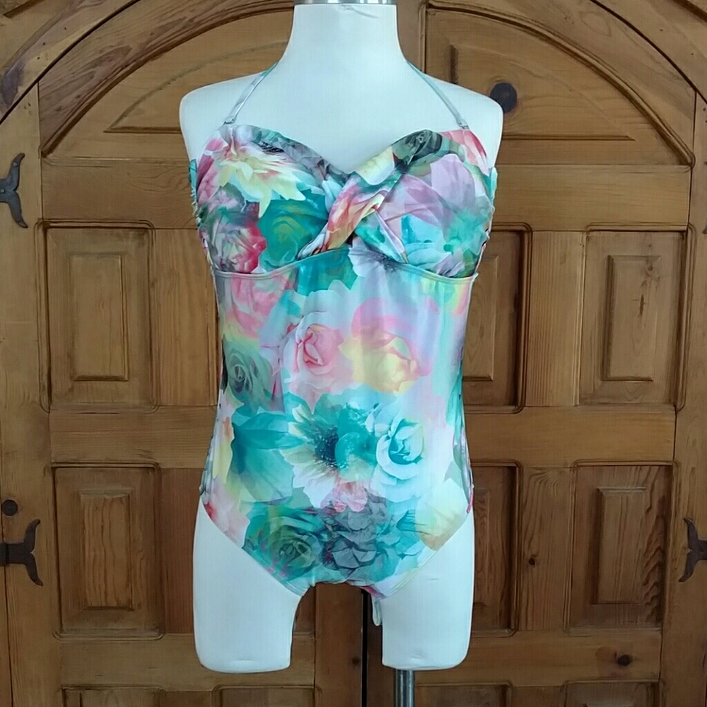 BILLABONG  one piece swimsuit size 14.