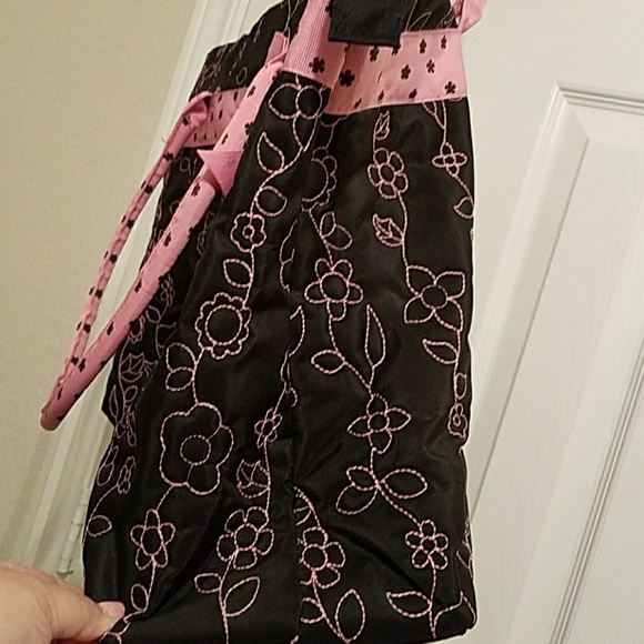 Floral Nylon Bag - Picture 7 of 7