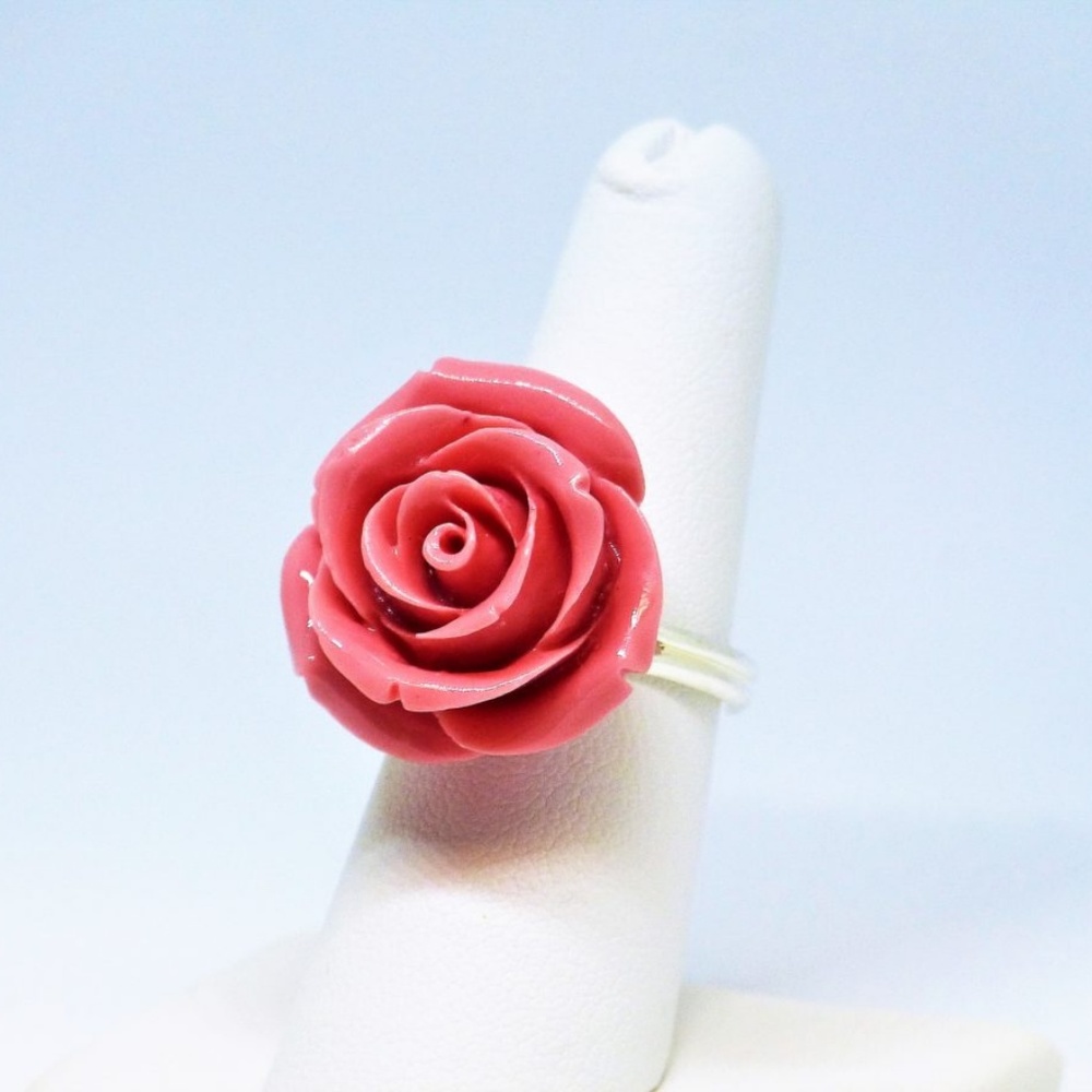 The "Eva" Fashion Statement Ring