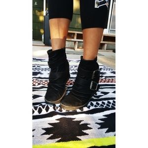 SOLD! Blowfish booties