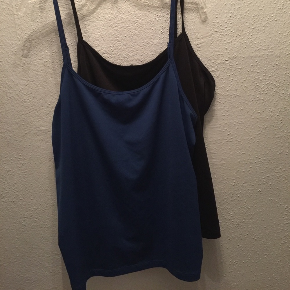 Lot of 2 Lane Bryant Sz 18/20 tank tops