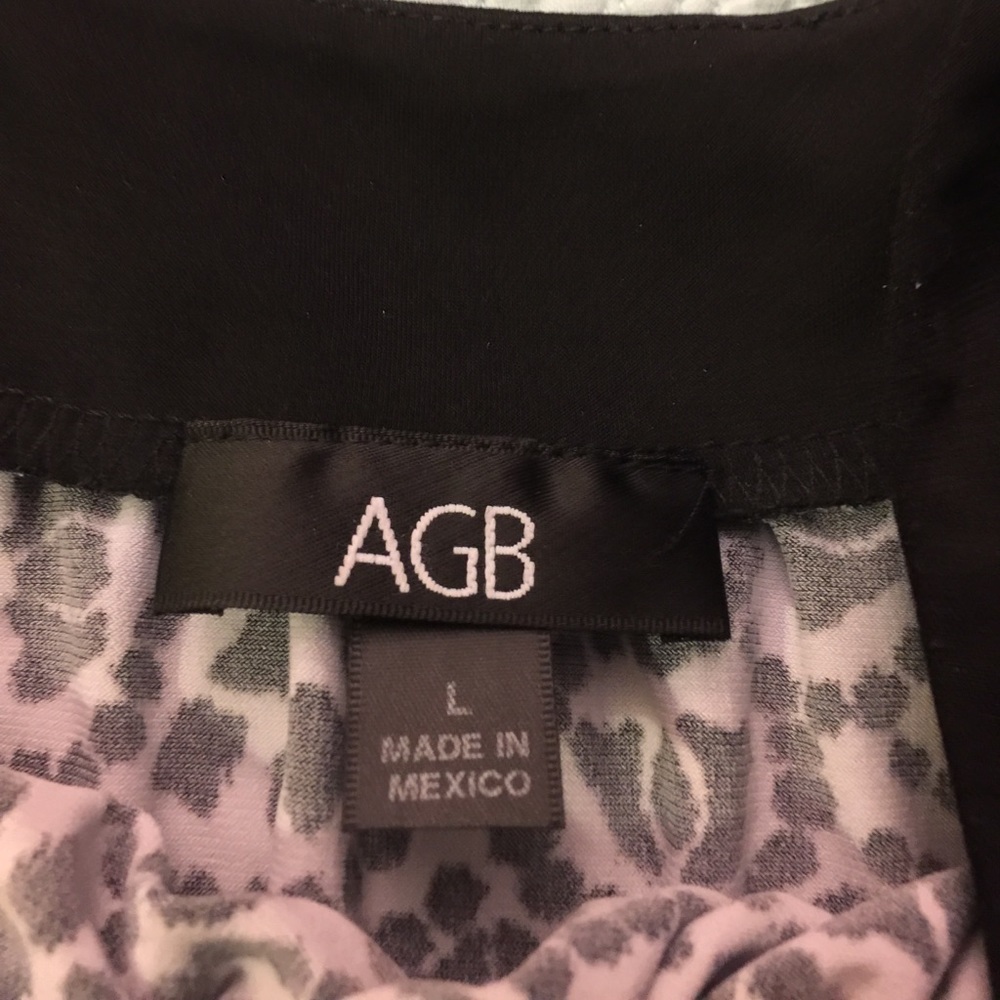 AGB Blouse - Picture 2 of 2