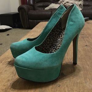 Jessica Simpson Heels