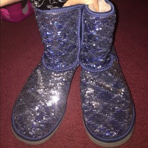 NEEDS TO GO NOWWWW!!!! Uggs