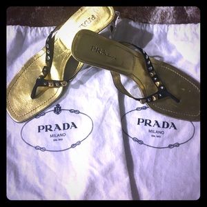 Prada heels - black and gold