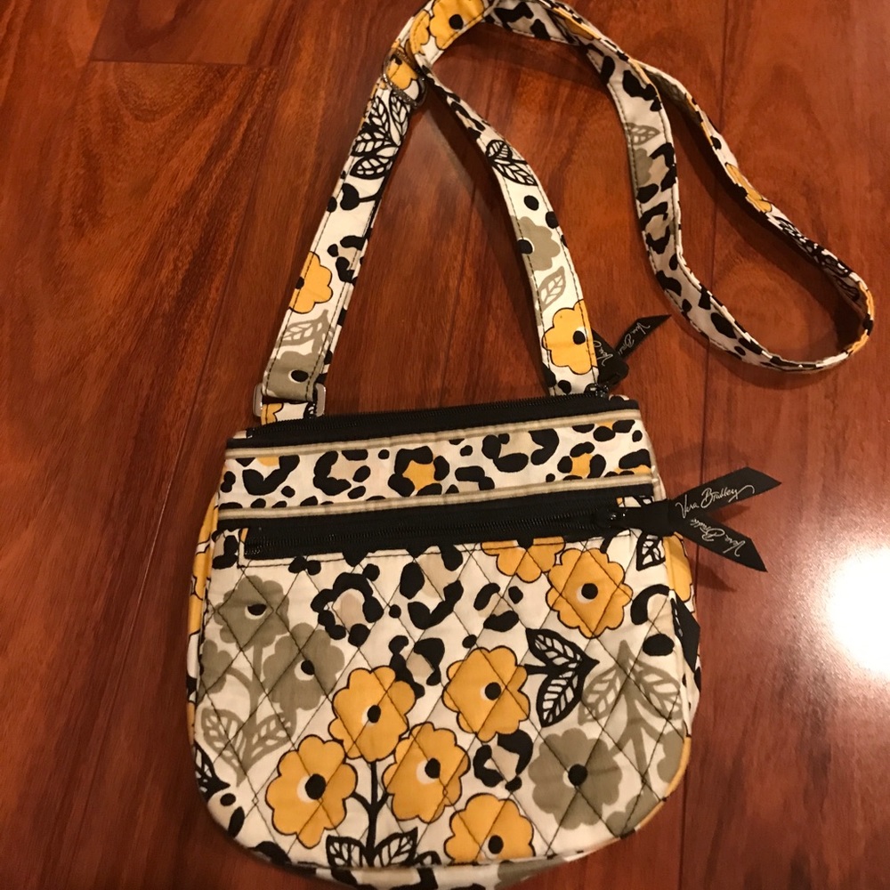 Vera bradly bag  in great condition!