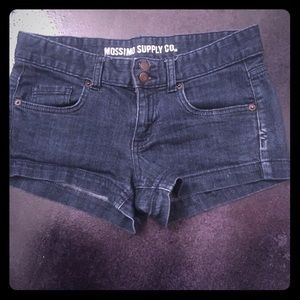 🔥💥bootylicious denim shorts 🍑