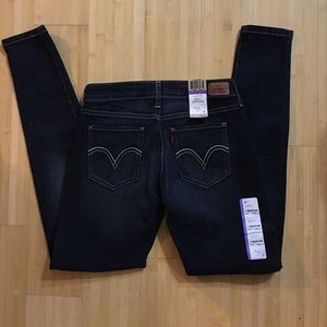 BNWT Levi's jegging size 7M