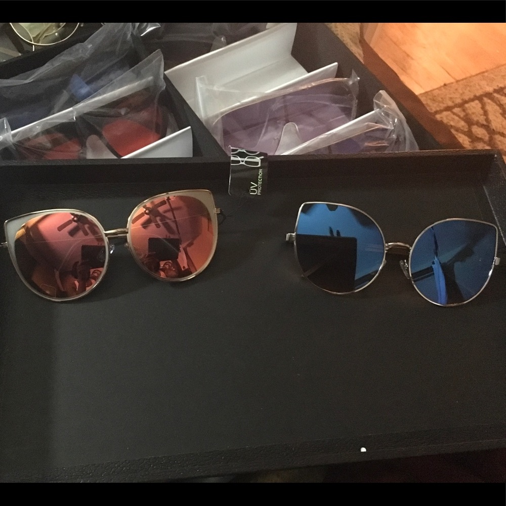 Mirrored sunglasses