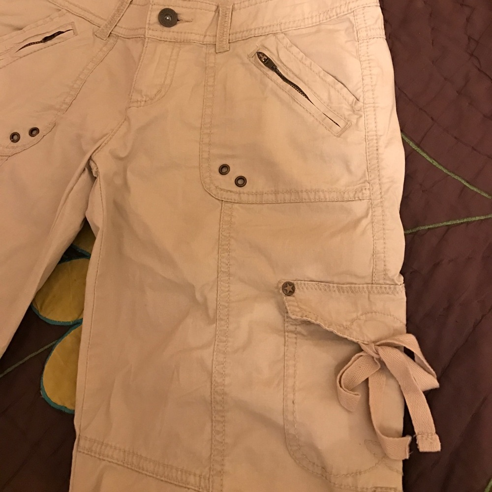 Capris - Picture 2 of 4