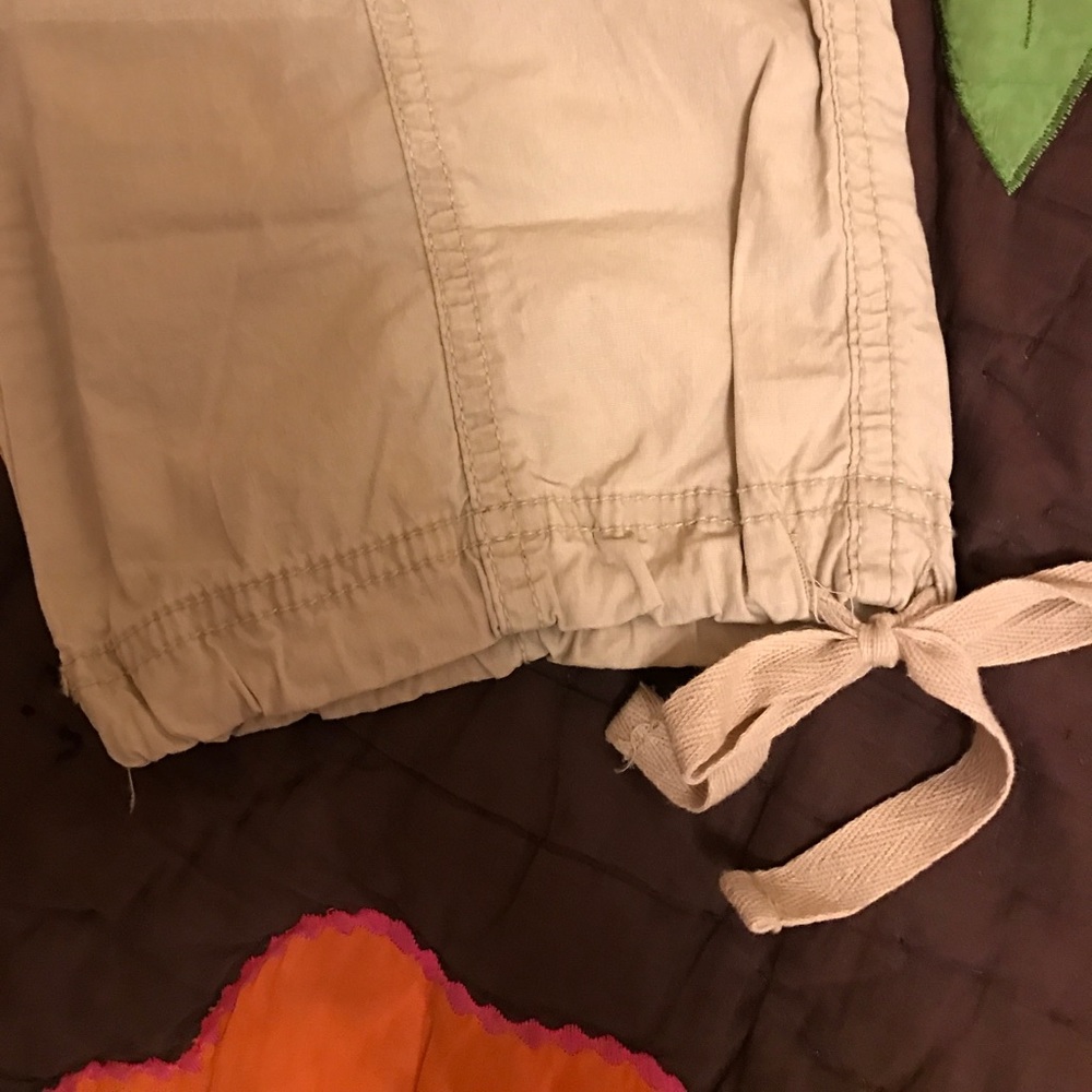 Capris - Picture 3 of 4