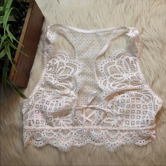 Victoria's Secret scalloped lace up bralette - Picture 5 of 6