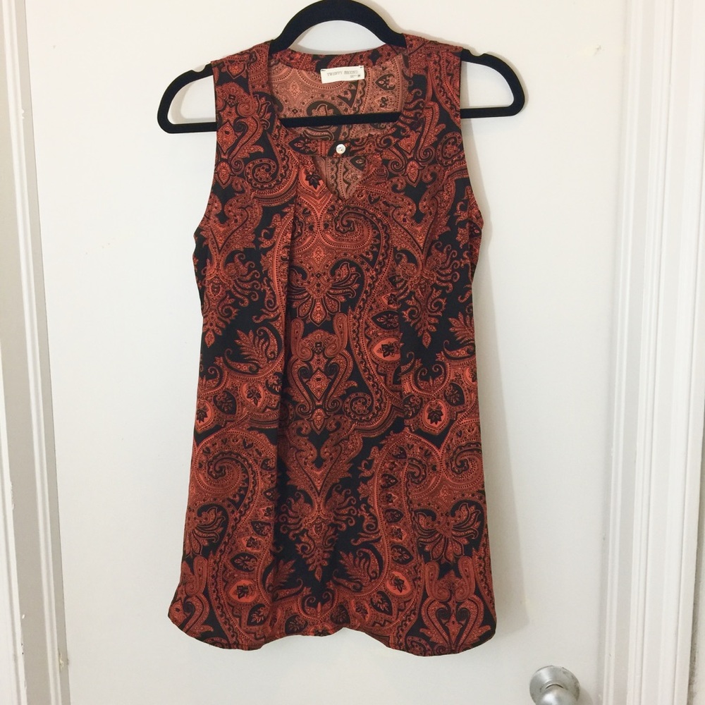 🆕 Red and Black Patterned Blouse - Picture 1 of 1
