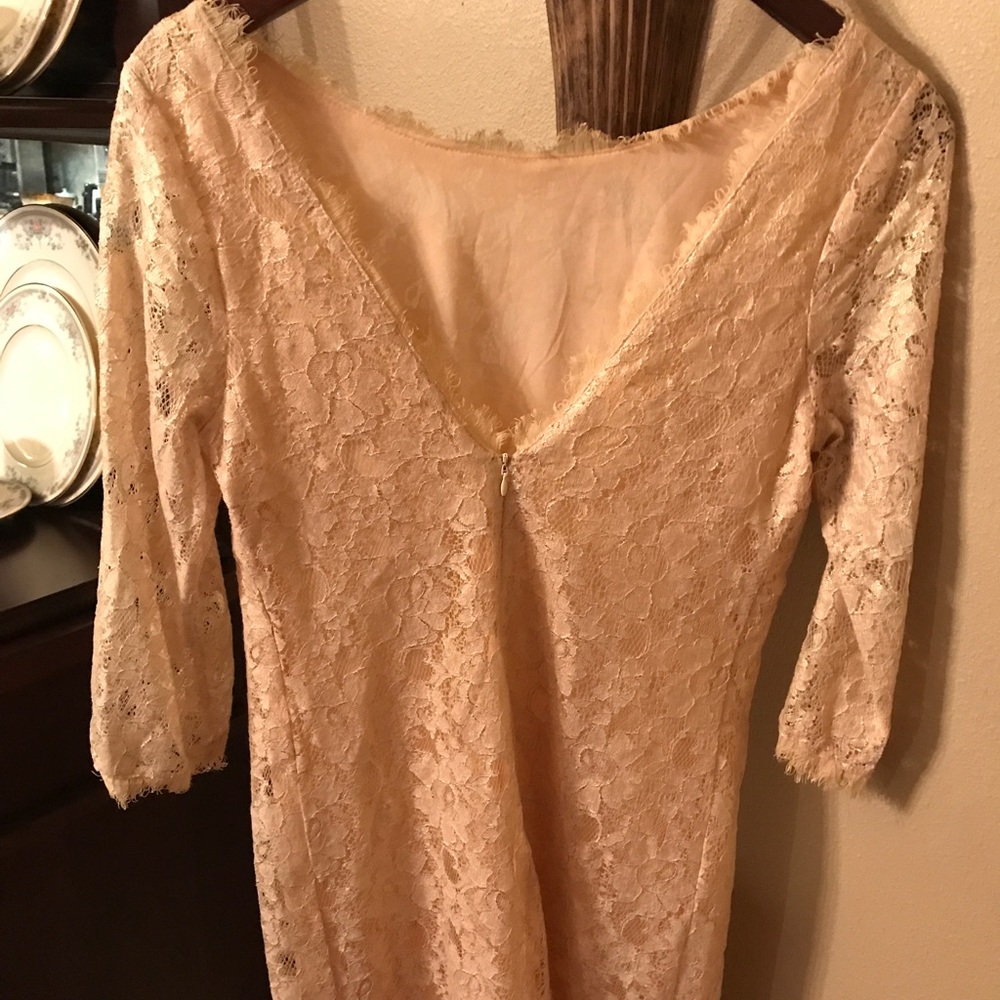 Gold lace Lush knee-length/Vback cocktail dress