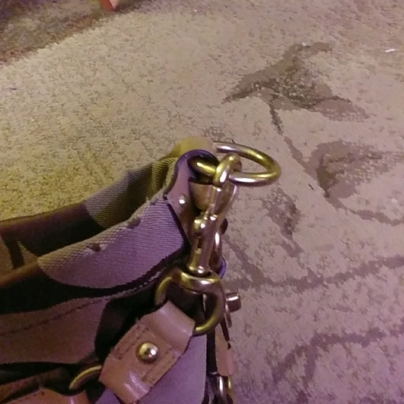 Tan Carly Coach purse - Picture 3 of 7