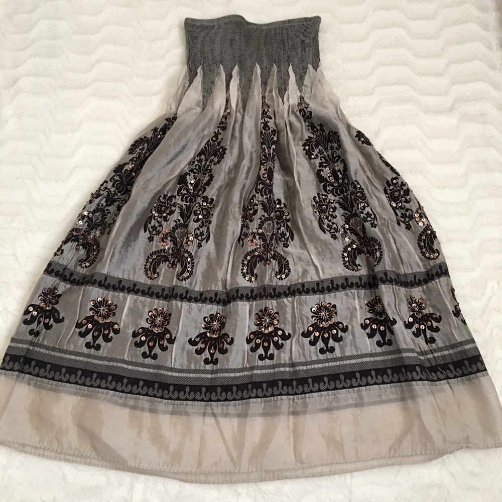 EUC mid length dress