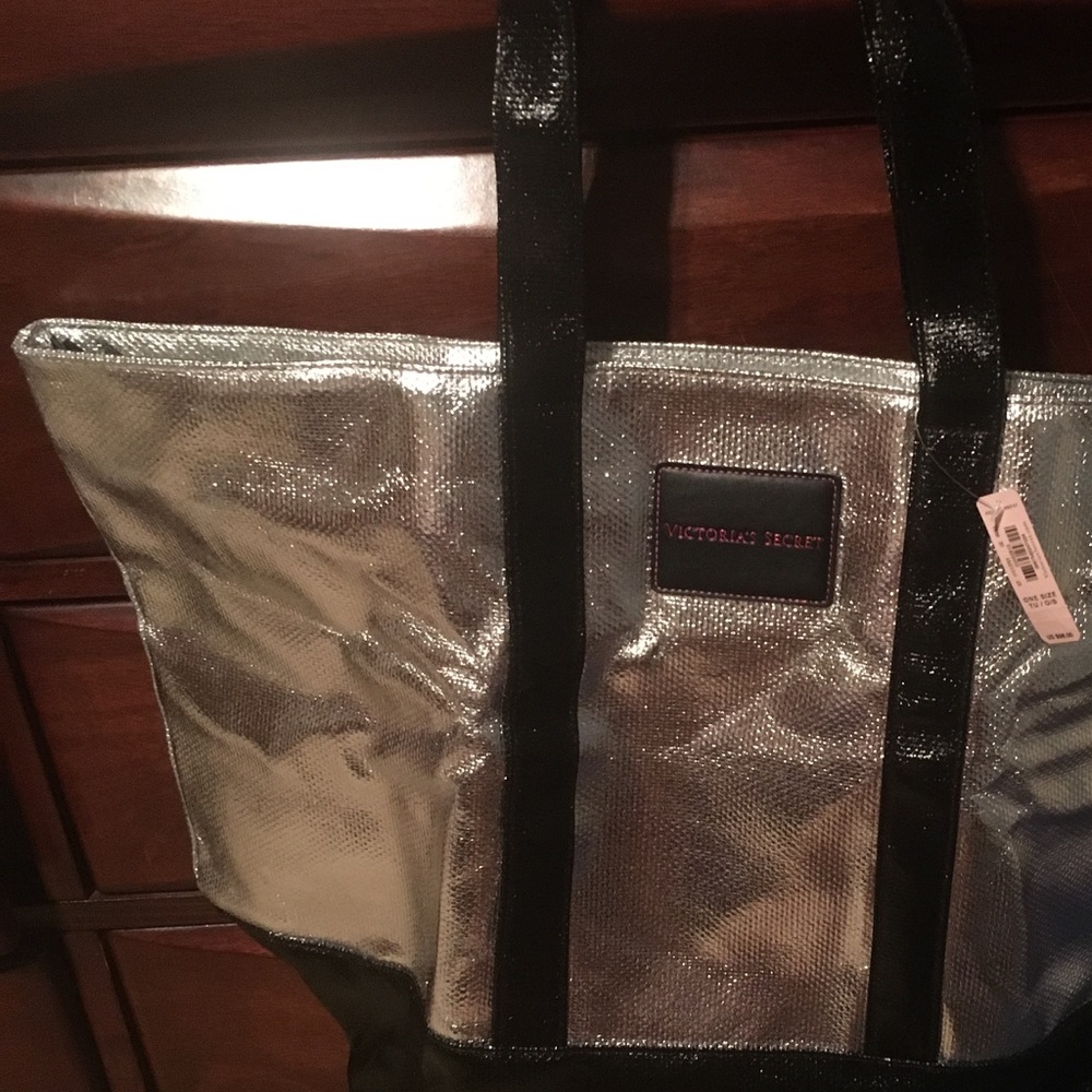 Brand new VS Weekender bag