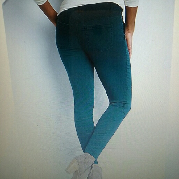 Price Drop! Brand new Jeggings - Picture 2 of 4