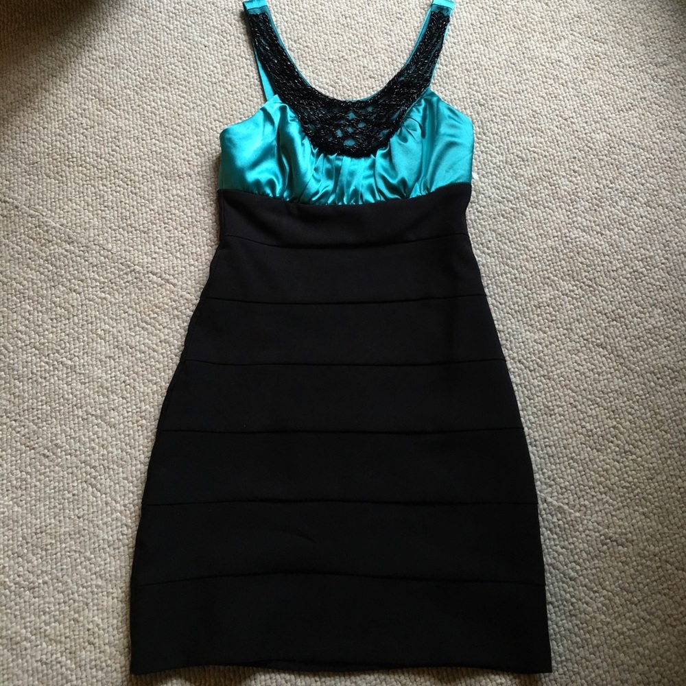 Size 5 Trixxi bandage dress with beaded collar EUC