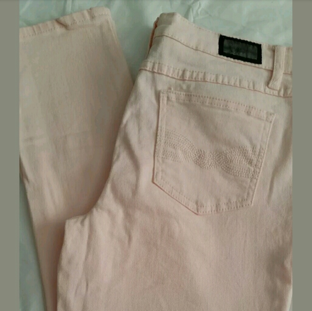 Cute pair of Pink Earl Jeans s 4 Skinny Jean/Pants