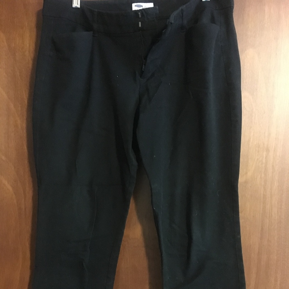 Black Diva Cropped Pants