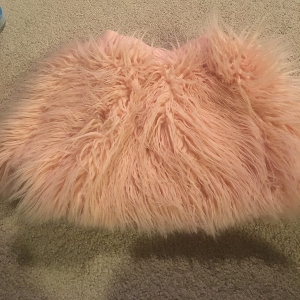 Girls fluffy skirt
