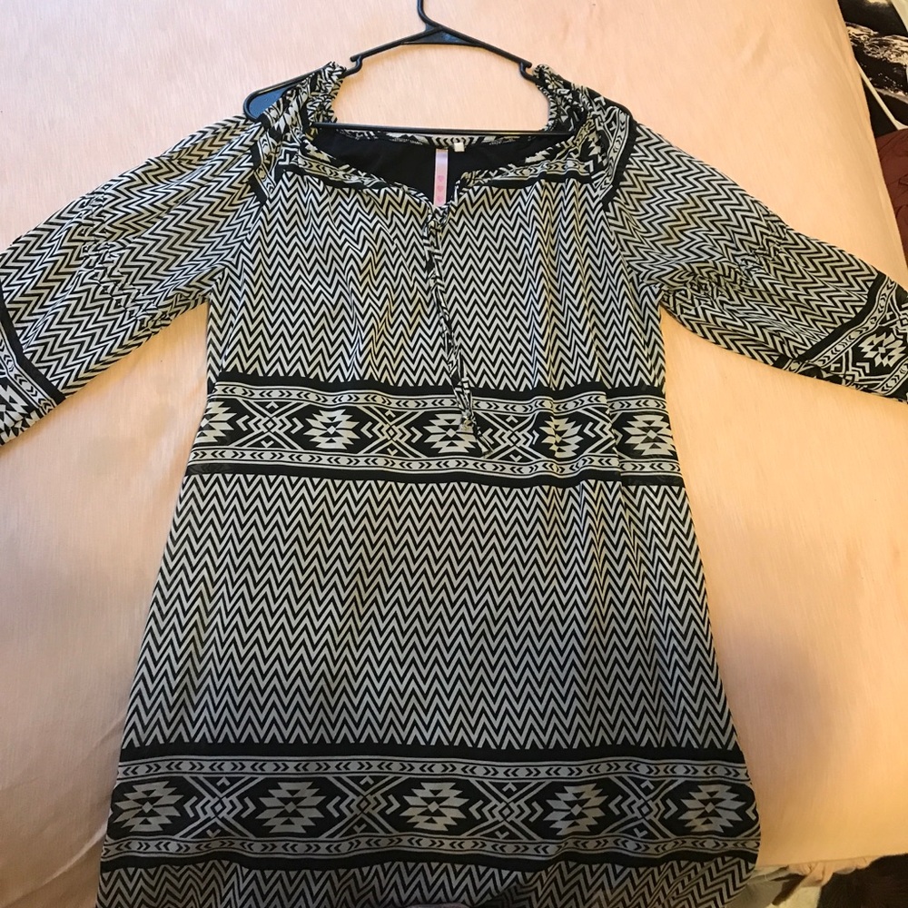 Black and white printed dress