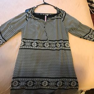 Black and white printed dress