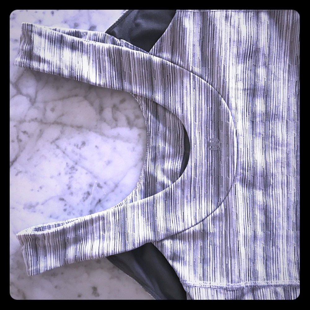 Lulu lemon athletic top with built