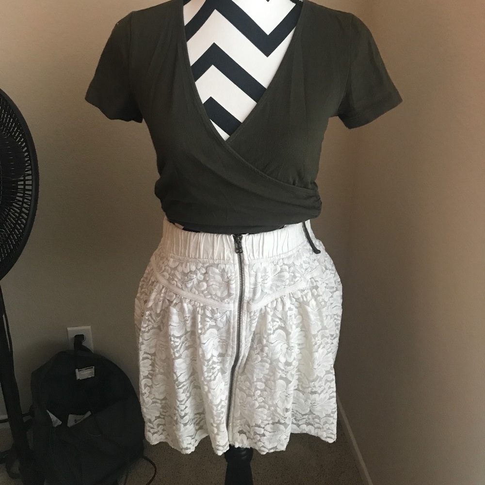 White lace zipper detail skater skirt