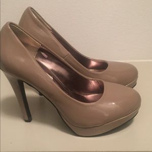 🎀BEIGE STEVEN MADDEN PUMPS🎀