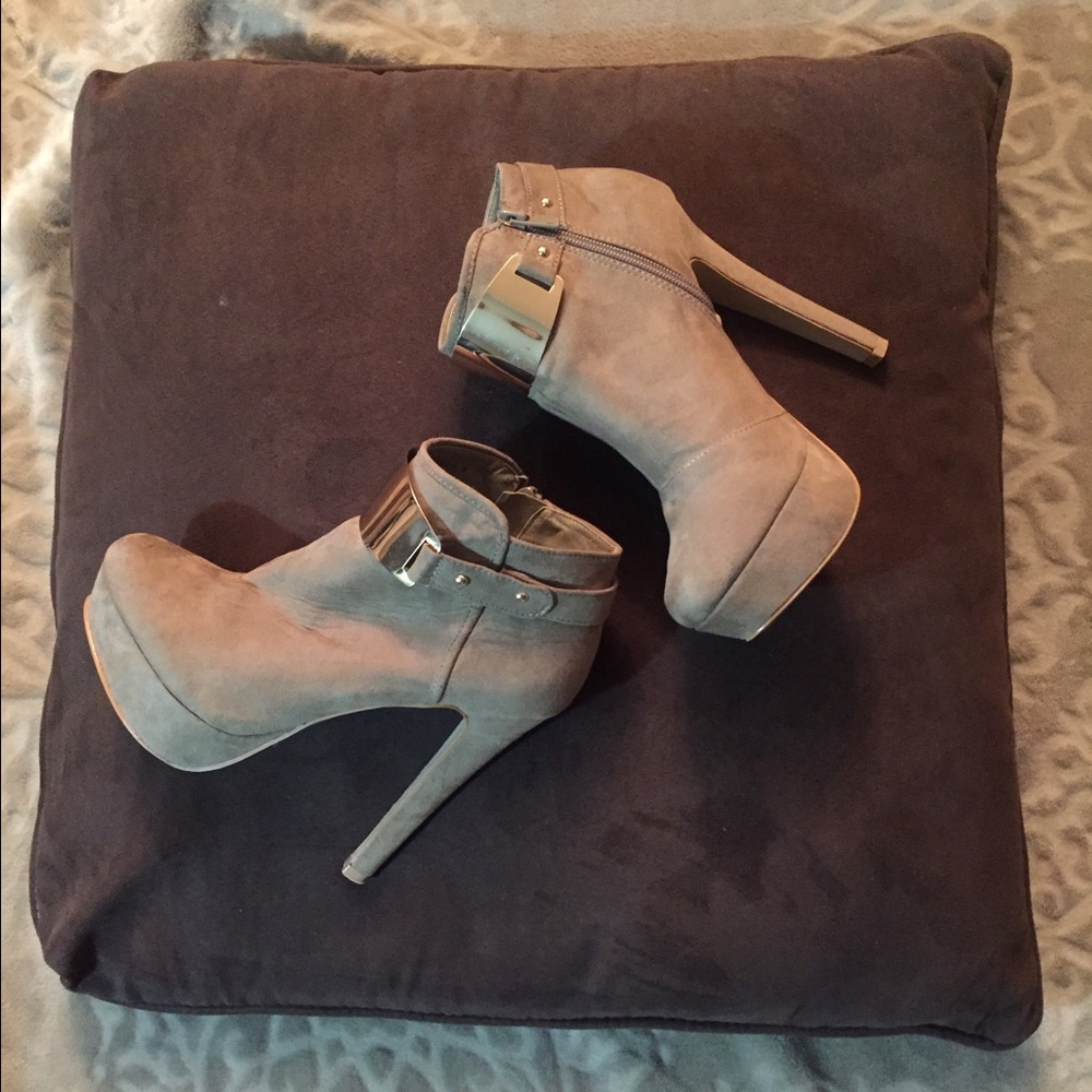 Lovely Lighter Taupe Suede Booties