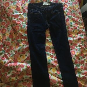hollister dark wash skinny jeans