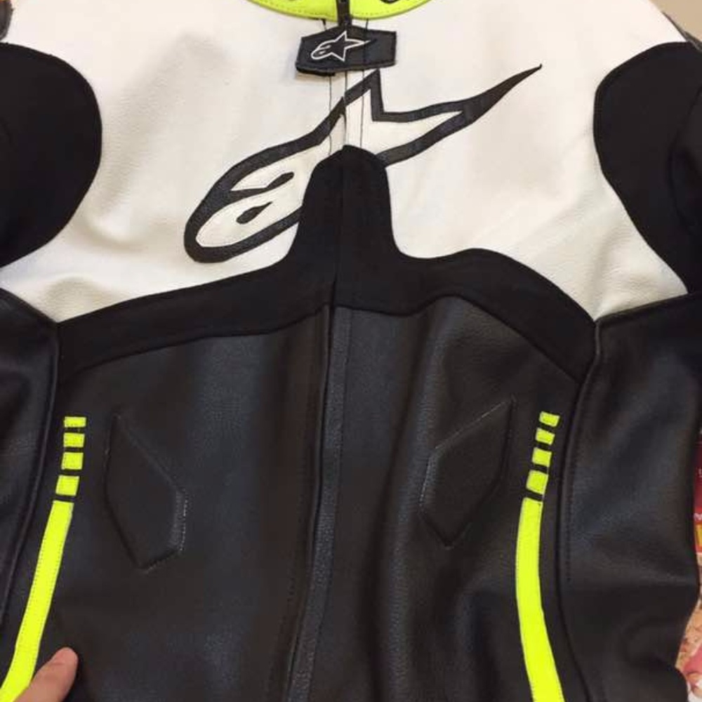 Motor Bike  Racing / Riding Suits (Leather)