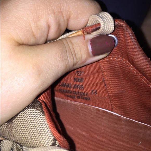 Size 8 Coach Sneakers - Picture 3 of 3