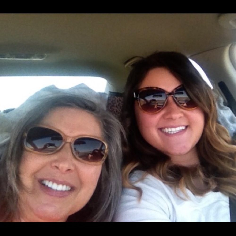 Meet your Posher, Peggi