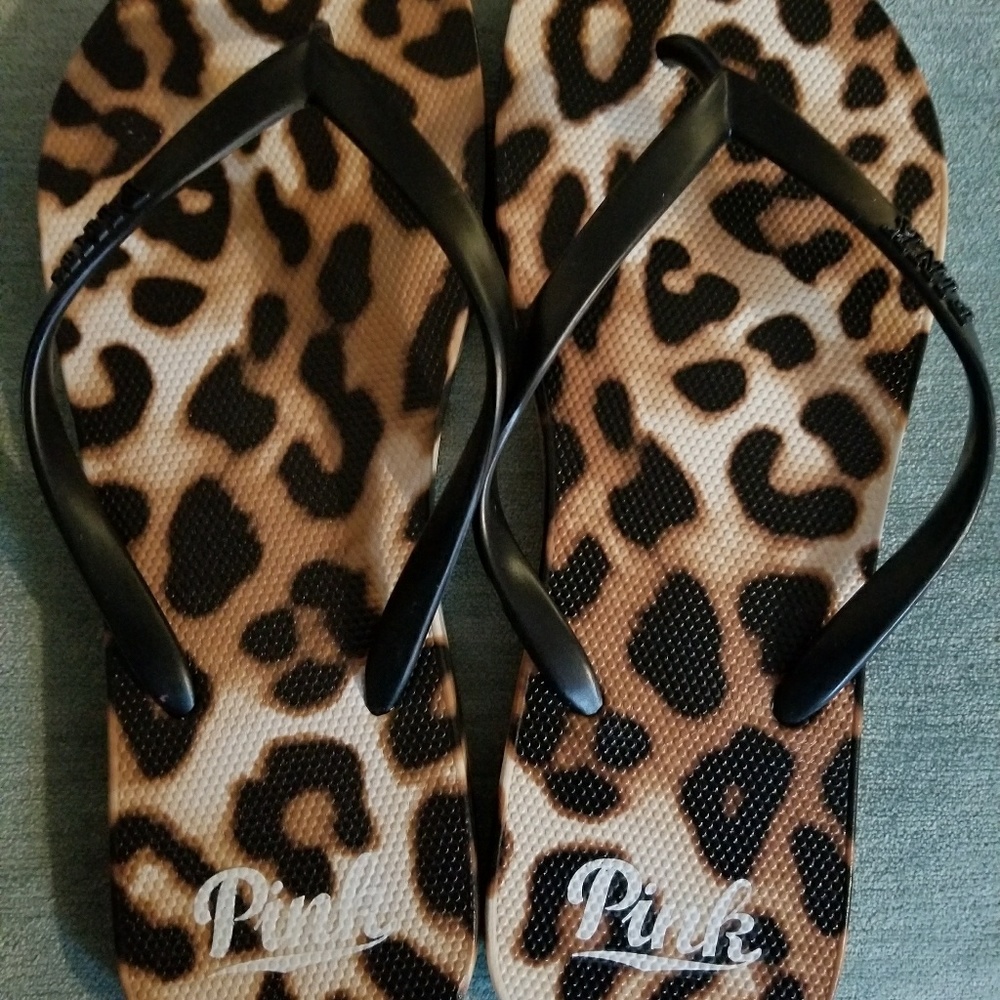 SOLD$$$ PINK LEOPARD FLIP FLOPS!