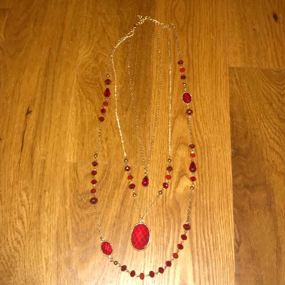 red necklace