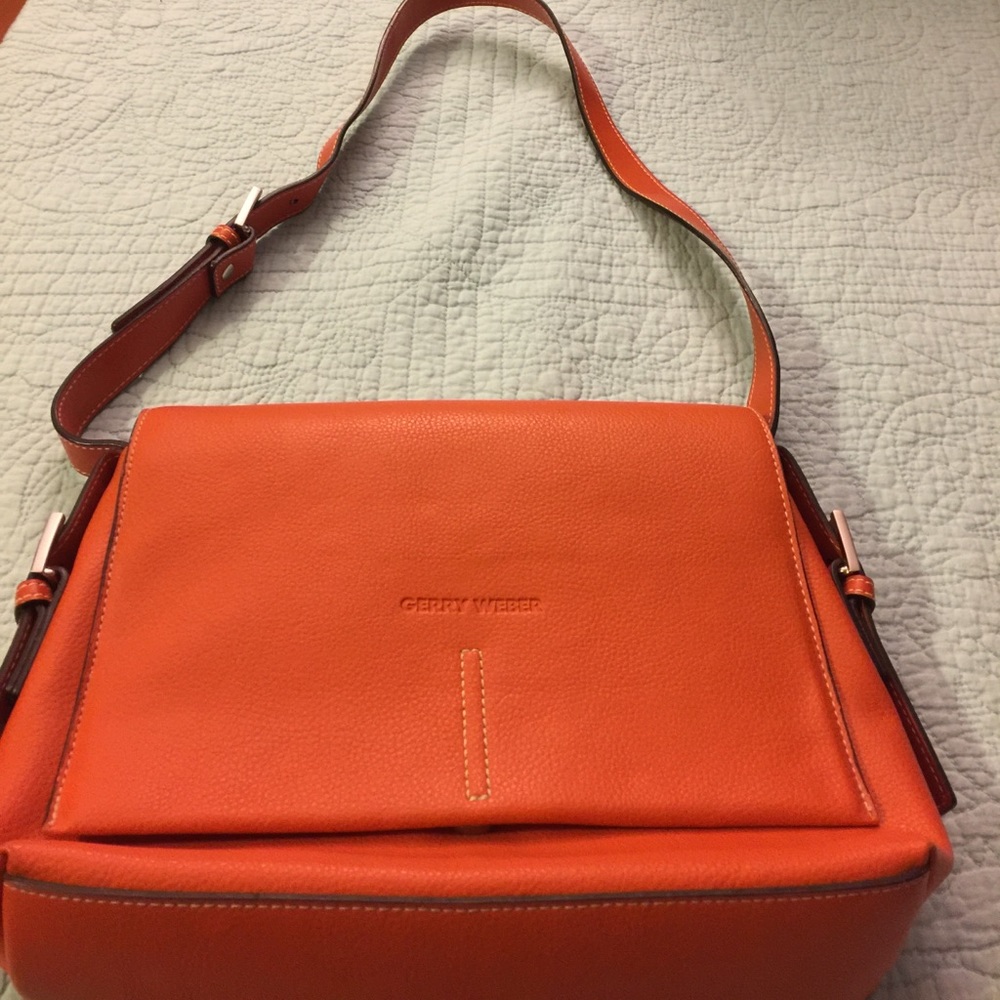 Gerry Weber Adjustable Shoulder Bag
