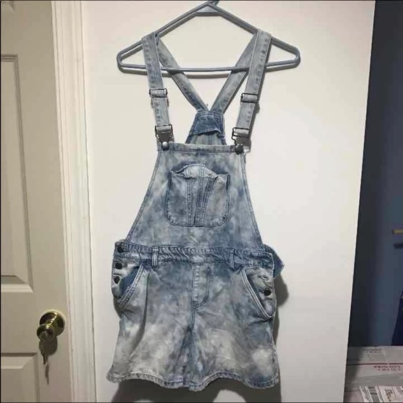 F21 ACID WAS OVERALLS - Picture 3 of 4