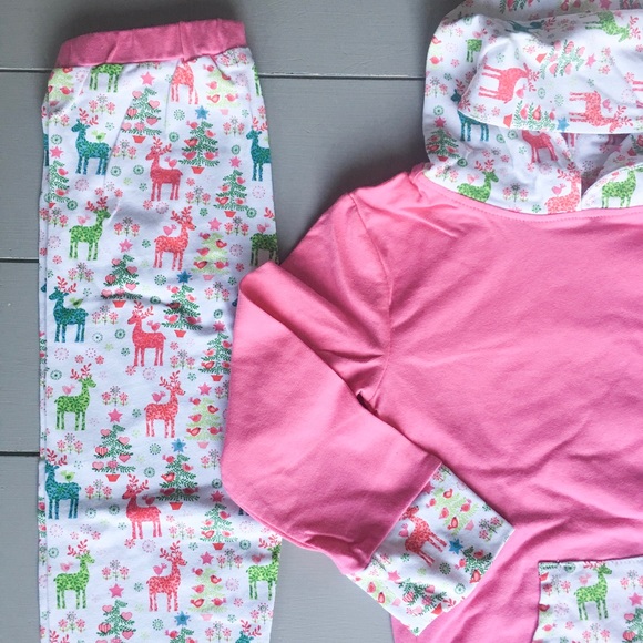 Reindeer Hoodie Outfit - Picture 3 of 6