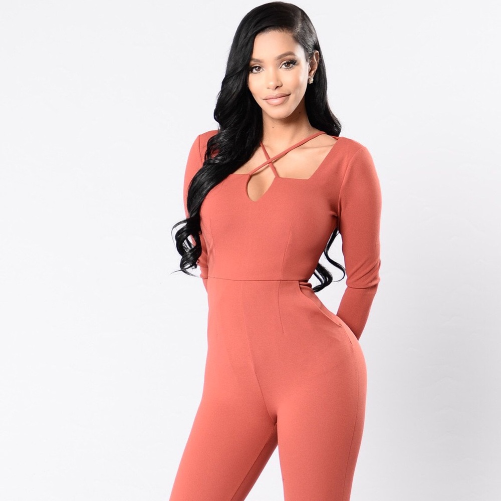 Fashion nova "All eyes on you" jumpsuit