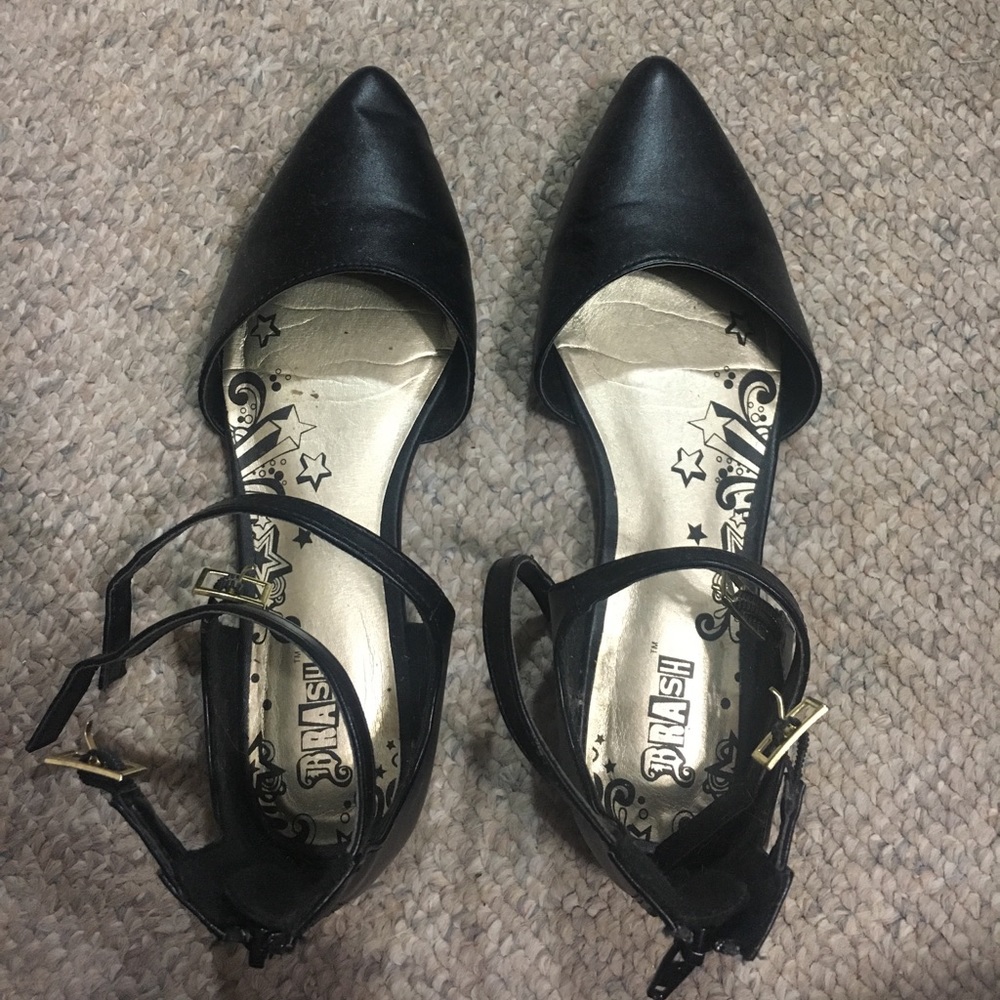 Pointed flats.
