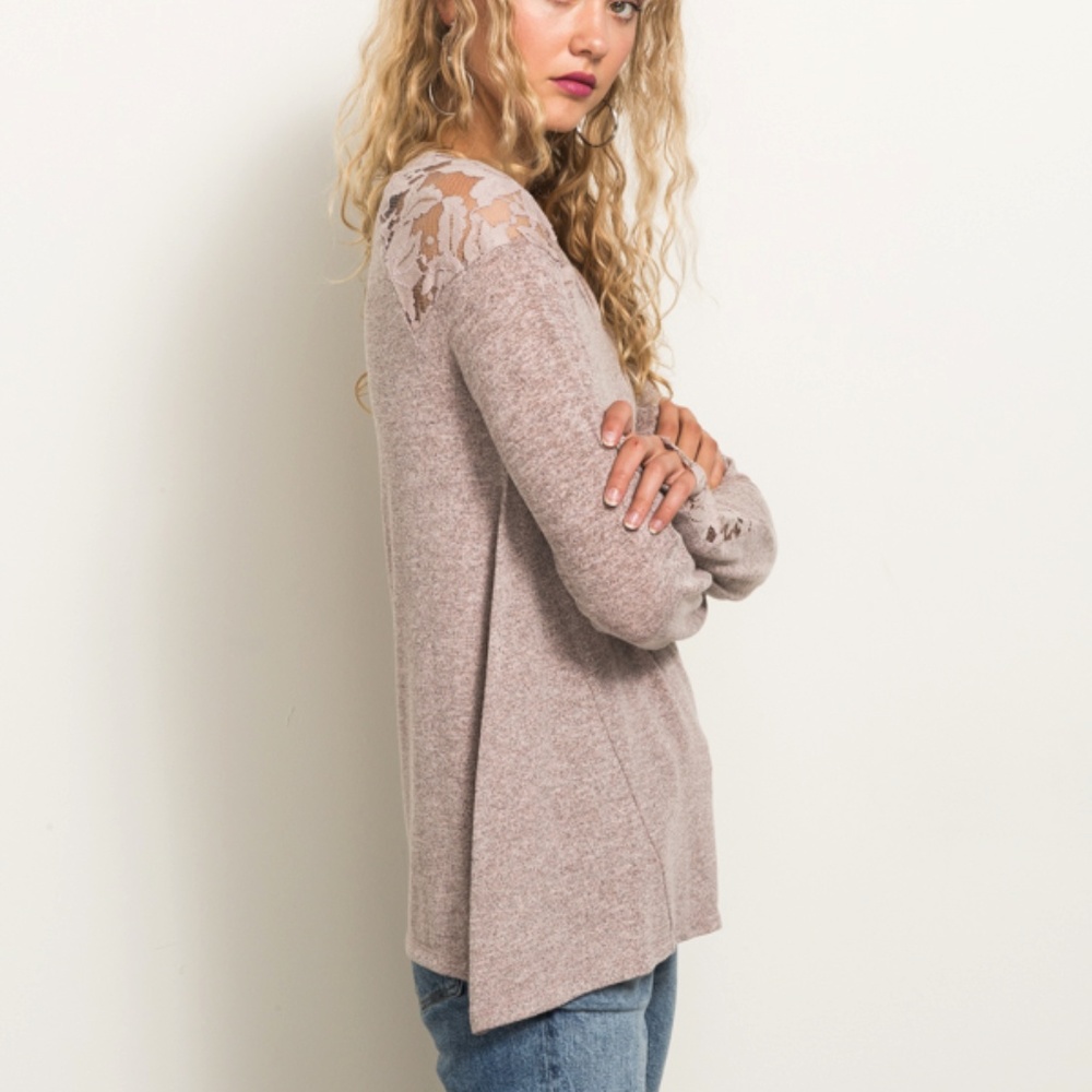 NEW JUST IN Lace Insert Top - Picture 2 of 4