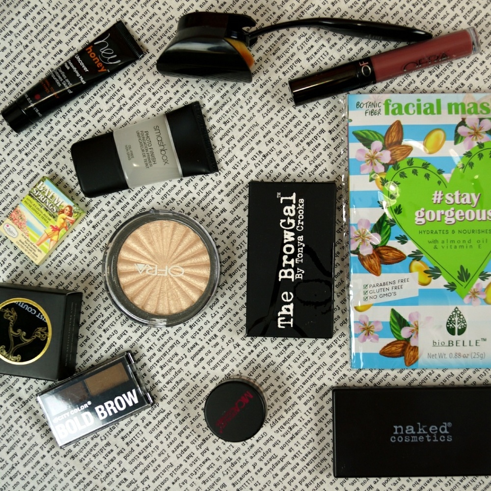 Makeup Assortment: Highlighters, Eyeshadow, Brows