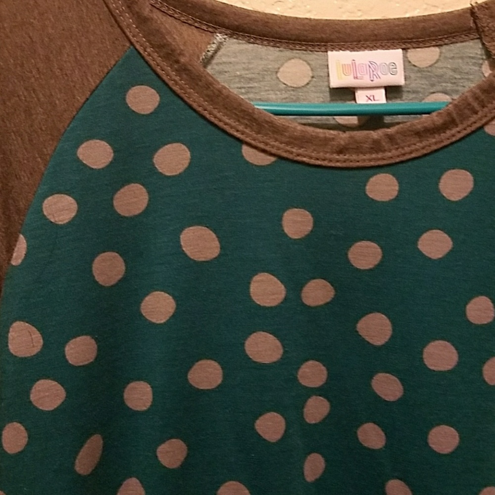 Lularoe Randy tee - Picture 2 of 2